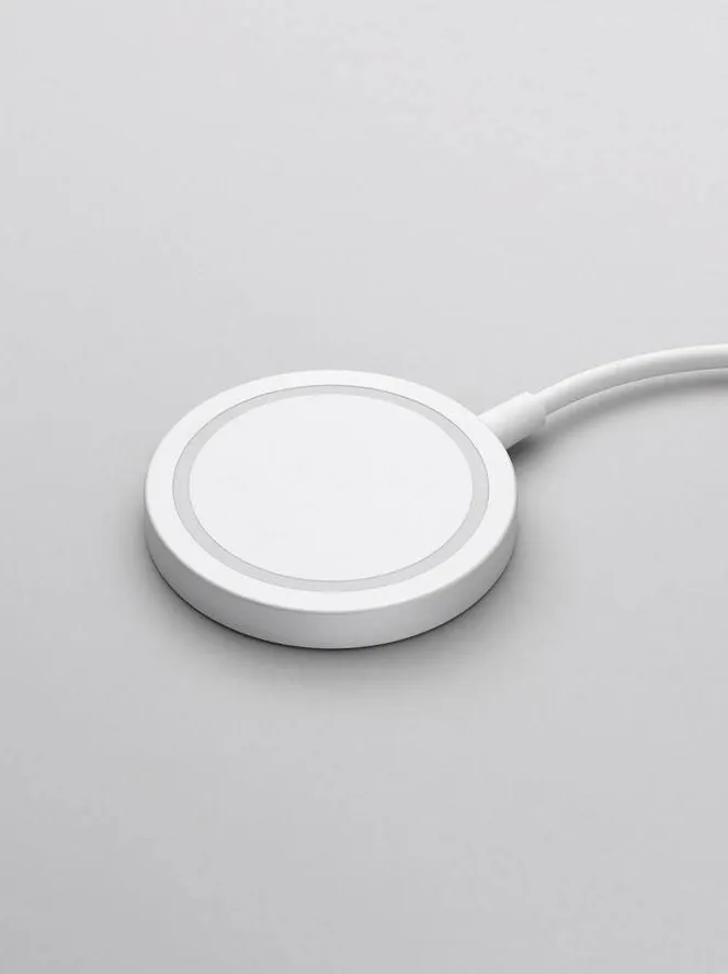 MagSnap Puck Charger